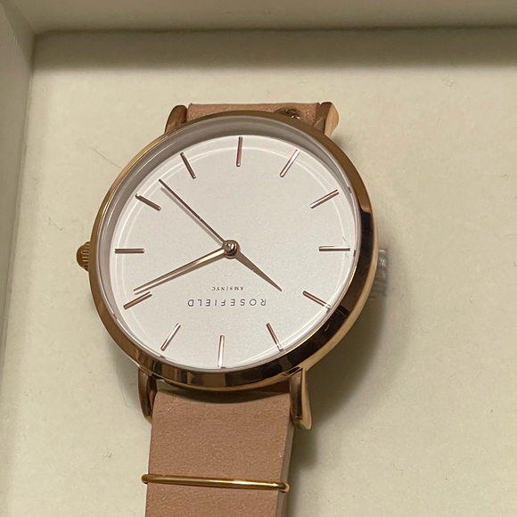 Watch - Picture 4 of 4